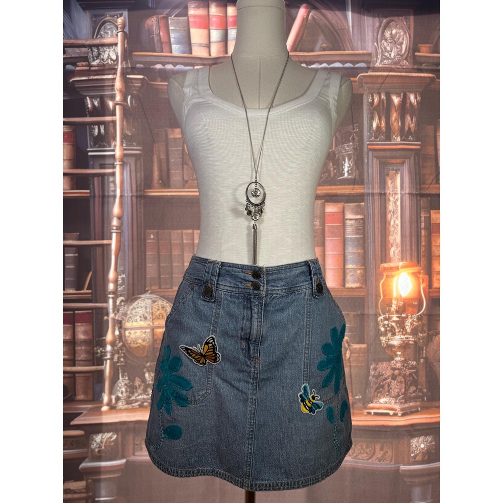 Handmade Mini Skirt w/ Embroidered Flowers & Butterfly Effects - Upcycled Size 4